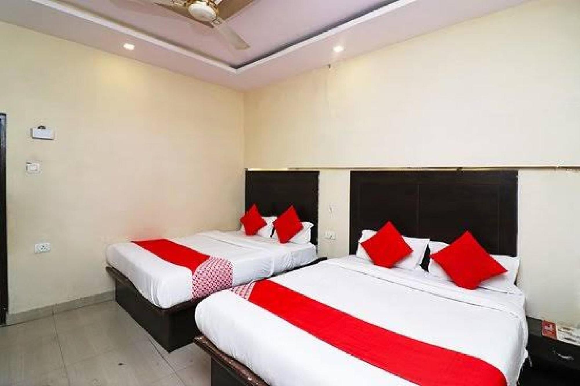 Capital O Hotel Surya Continental ラクナウ エクステリア 写真